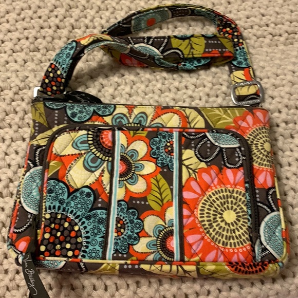 Vera Bradley Handbags - Vera Bradley Flower Shower crossbody